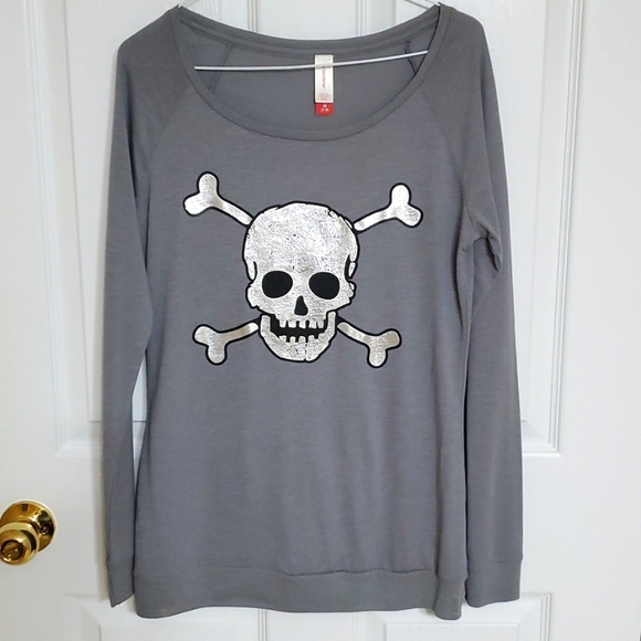 Skull Graphic Halloween Long-Sleeve T-shirt - Picture 1 of 2